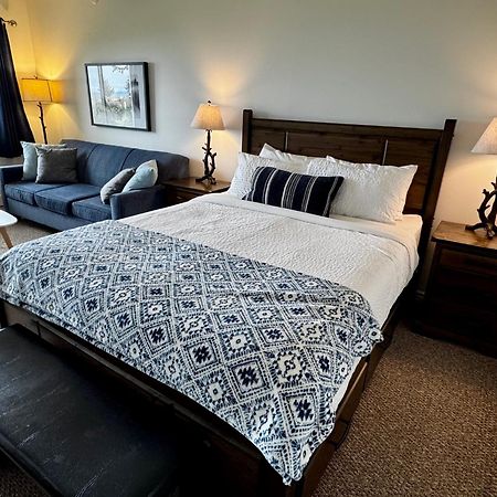 Shorewater Resort Beachfront Studio - 2 Beds Куаликум Бийч Екстериор снимка